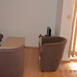 Guest Salena Aparthotel 3*