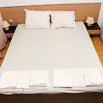 Guest Salena Aparthotel 3*