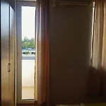 Guest Salena Aparthotel 3*