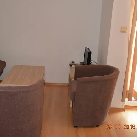 Guest Salena Apartahotel 3*