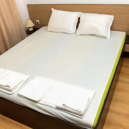 Apartahotel Guest Salena 3*