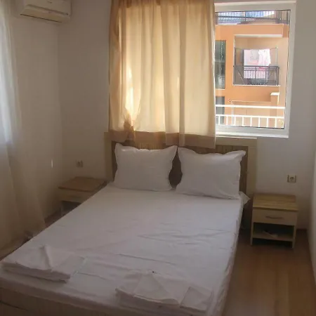 Apartahotel Guest Salena 3*