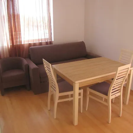 Guest Salena Apartahotel 3*