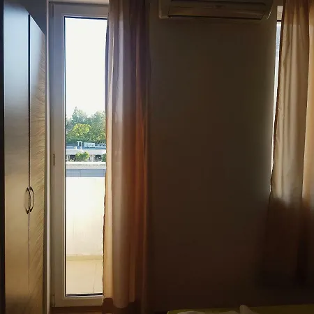 Guest Salena Apartahotel 3*