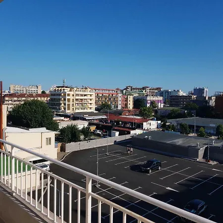 Guest Salena 아파트호텔 3*