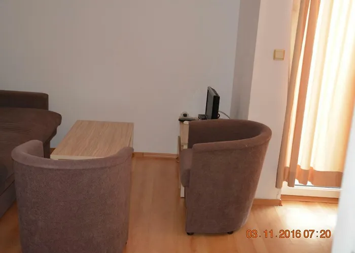 Guest Salena 아파트호텔 3*