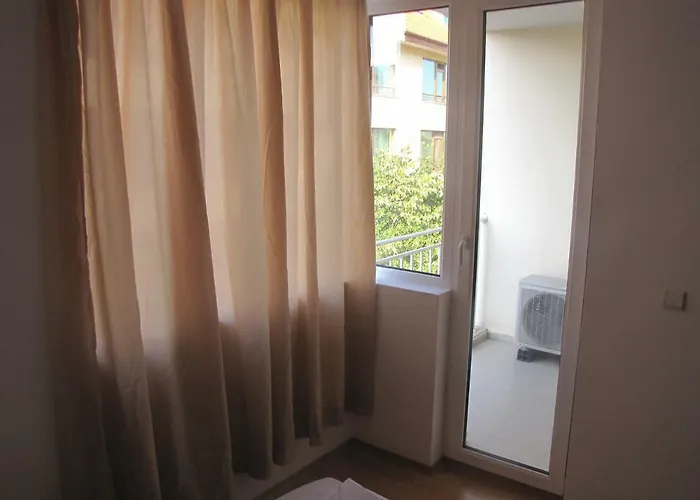 Guest Salena 3* 써니비치