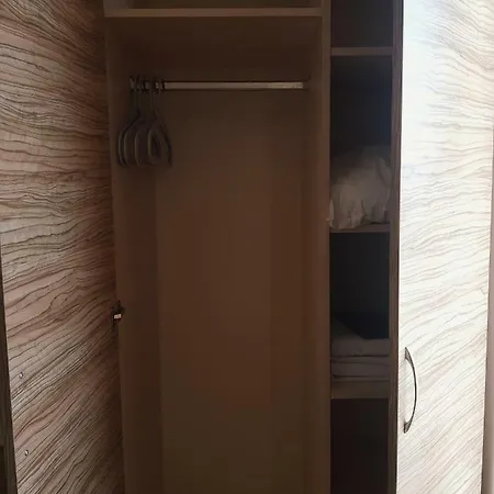 Guest Salena Aparthotel 3*